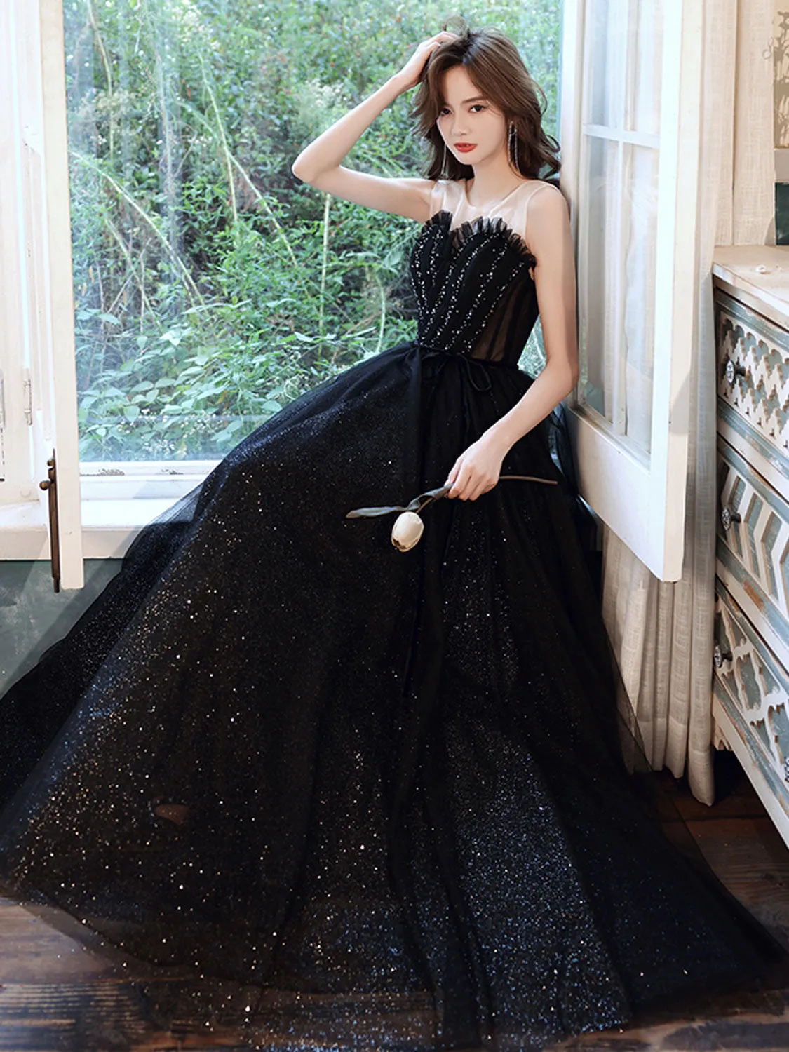 Black sweetheart neck tulle sequin beads long prom dress