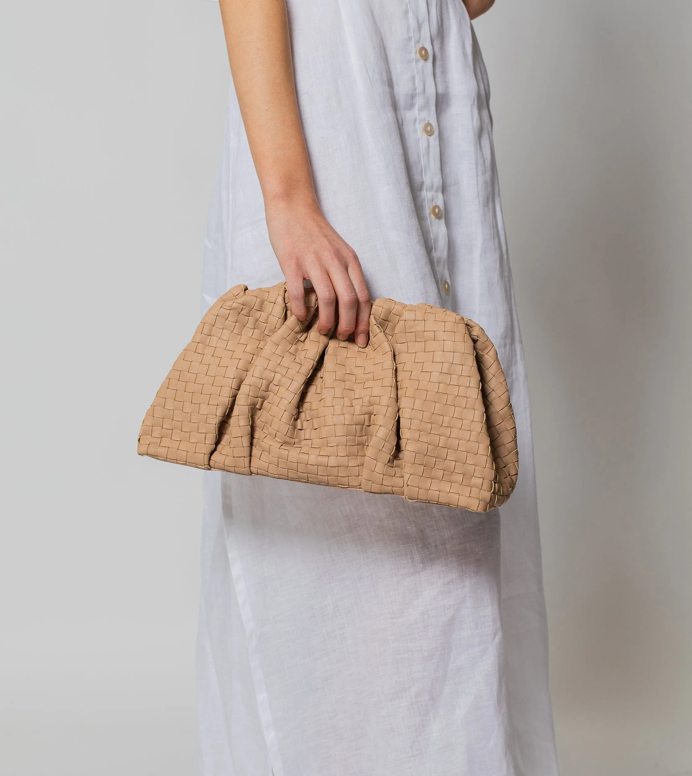 Gigi Woven Clutch | Bone