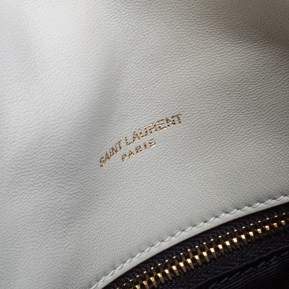 SAINT LAURENT Monogram Quilted Medium Loulou Puffer - Bone White