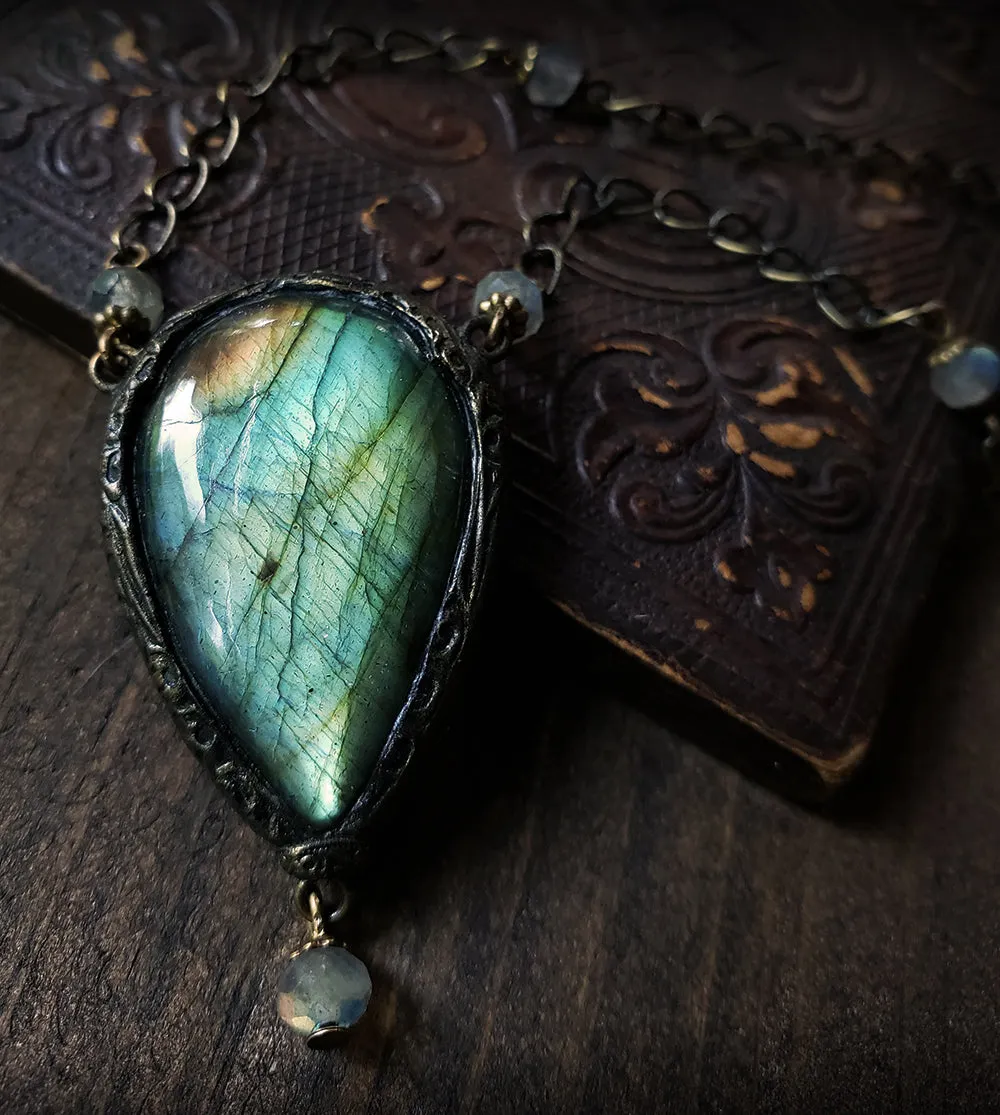 The Faire Serena ~ Labradorite Amulet