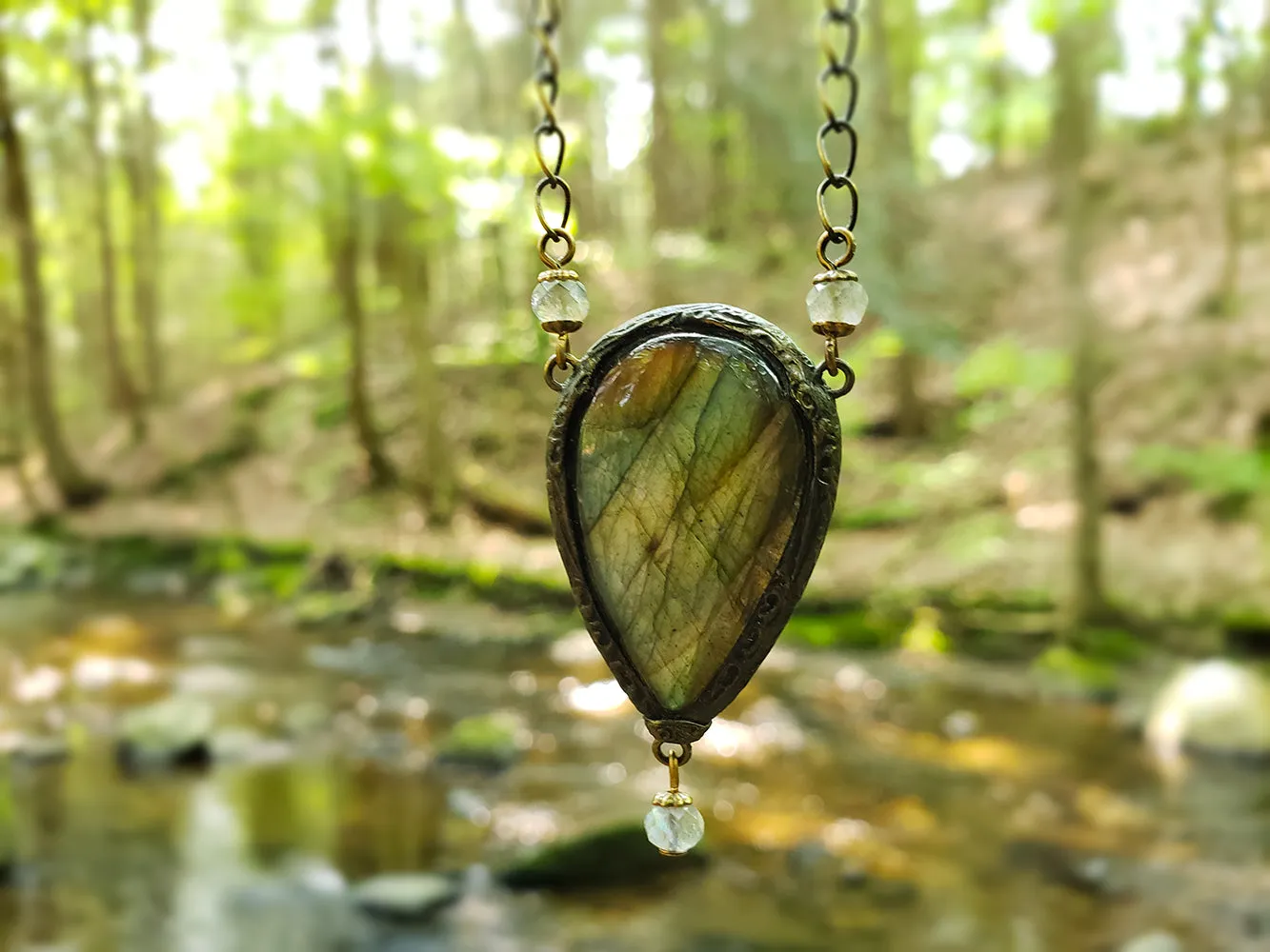 The Faire Serena ~ Labradorite Amulet