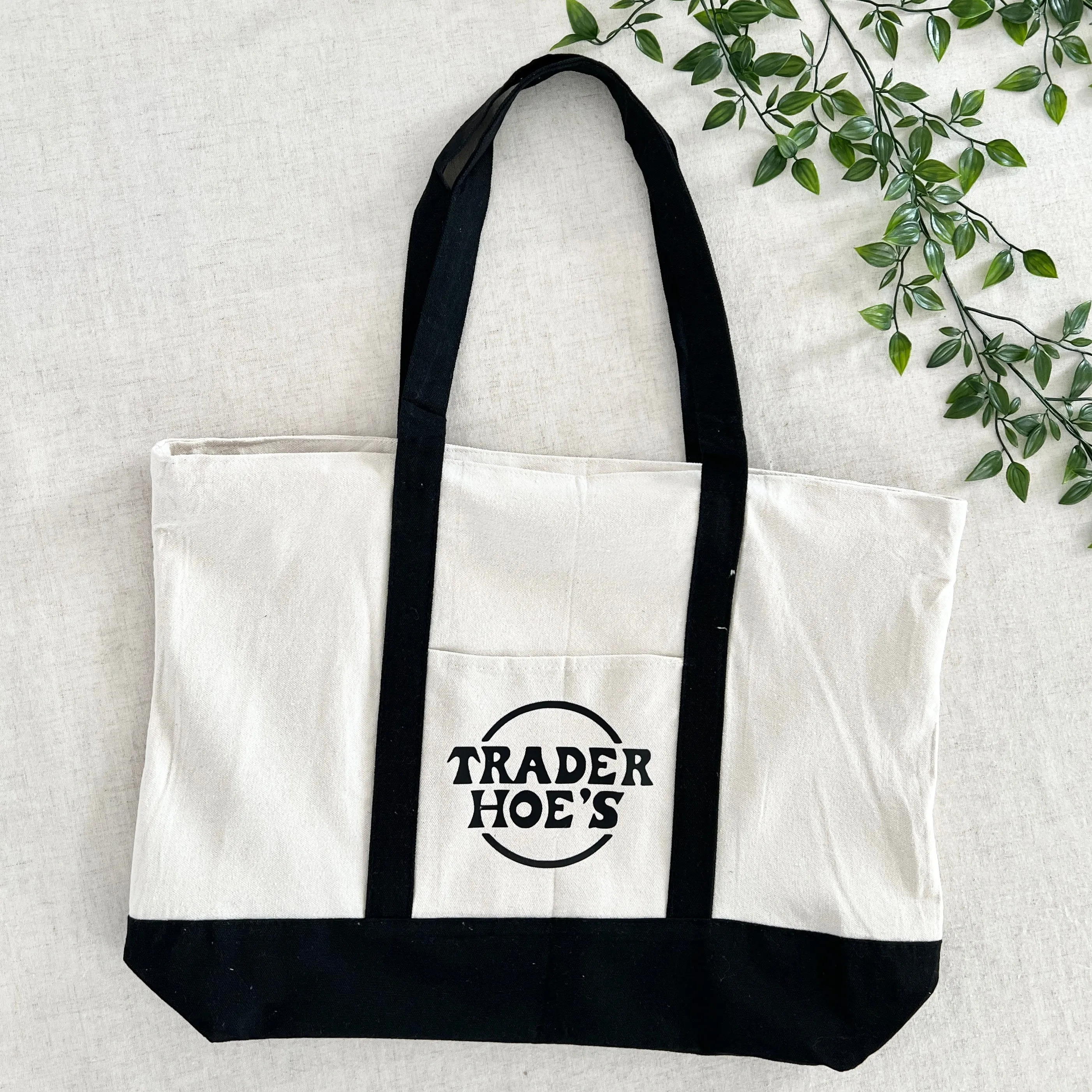 Trader Hoe’s Large Tote Bag - Ivory