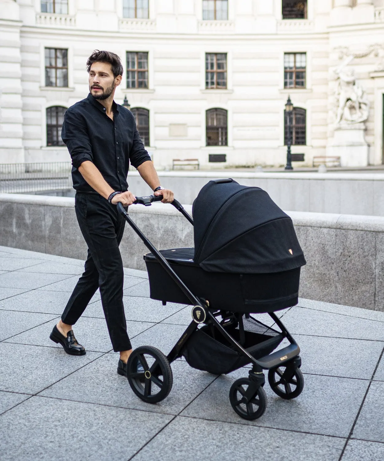 Venicci 3 in 1 Tinum UPLINE Cloud T Travel System - All Black