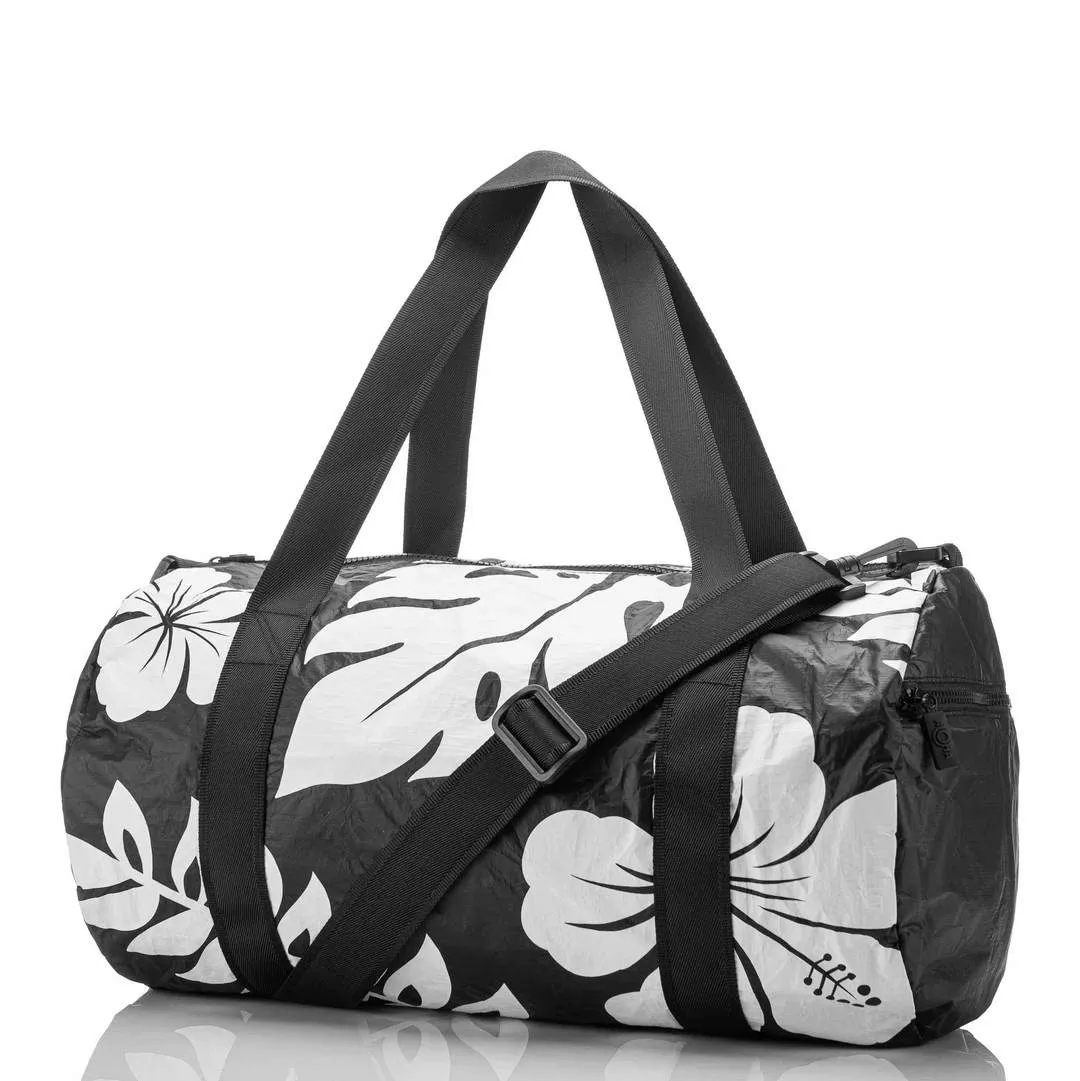 Waipio Duffle / White & Black